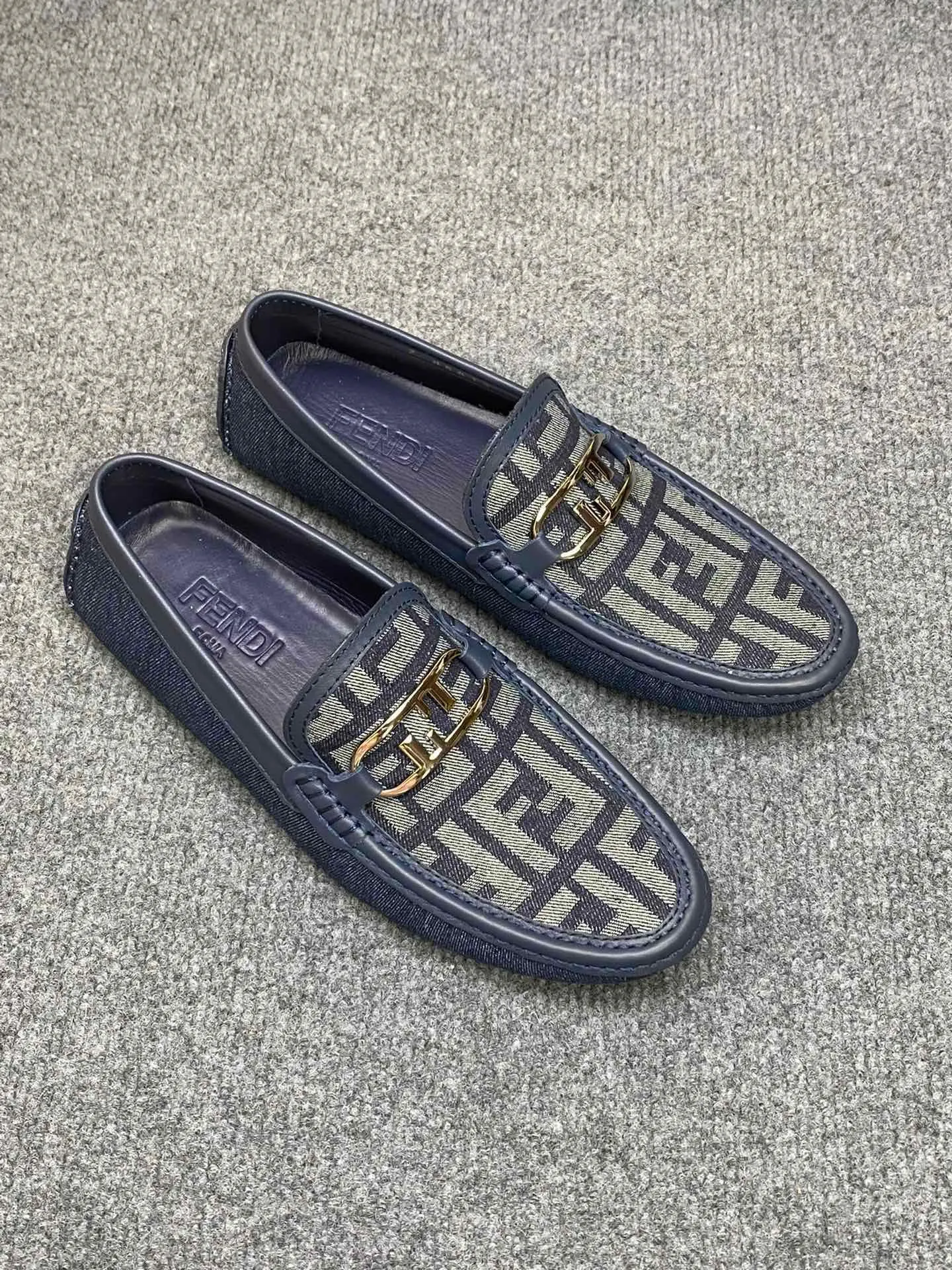 Men's Men's Shoes Men's Men's Shoes 💰700FENDI Fendi Men's Shoes are breathable and comfortable. Original development. Counters copy one to one. Imported cowhide. Niuri. 38 to 44. (can be ordered at 45.46. No returns or exchanges)